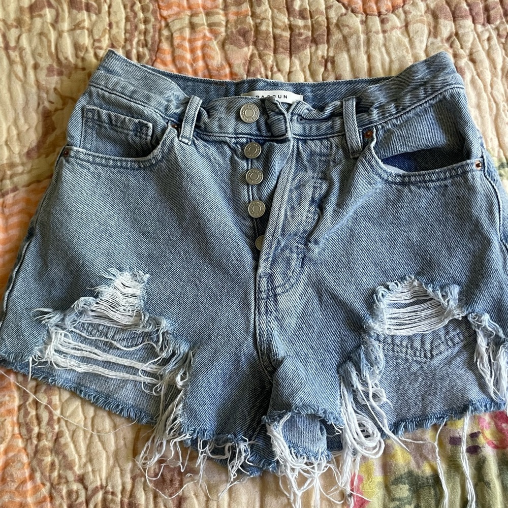 PacSun Distressed Denim Shorts - Picture 5 of 7